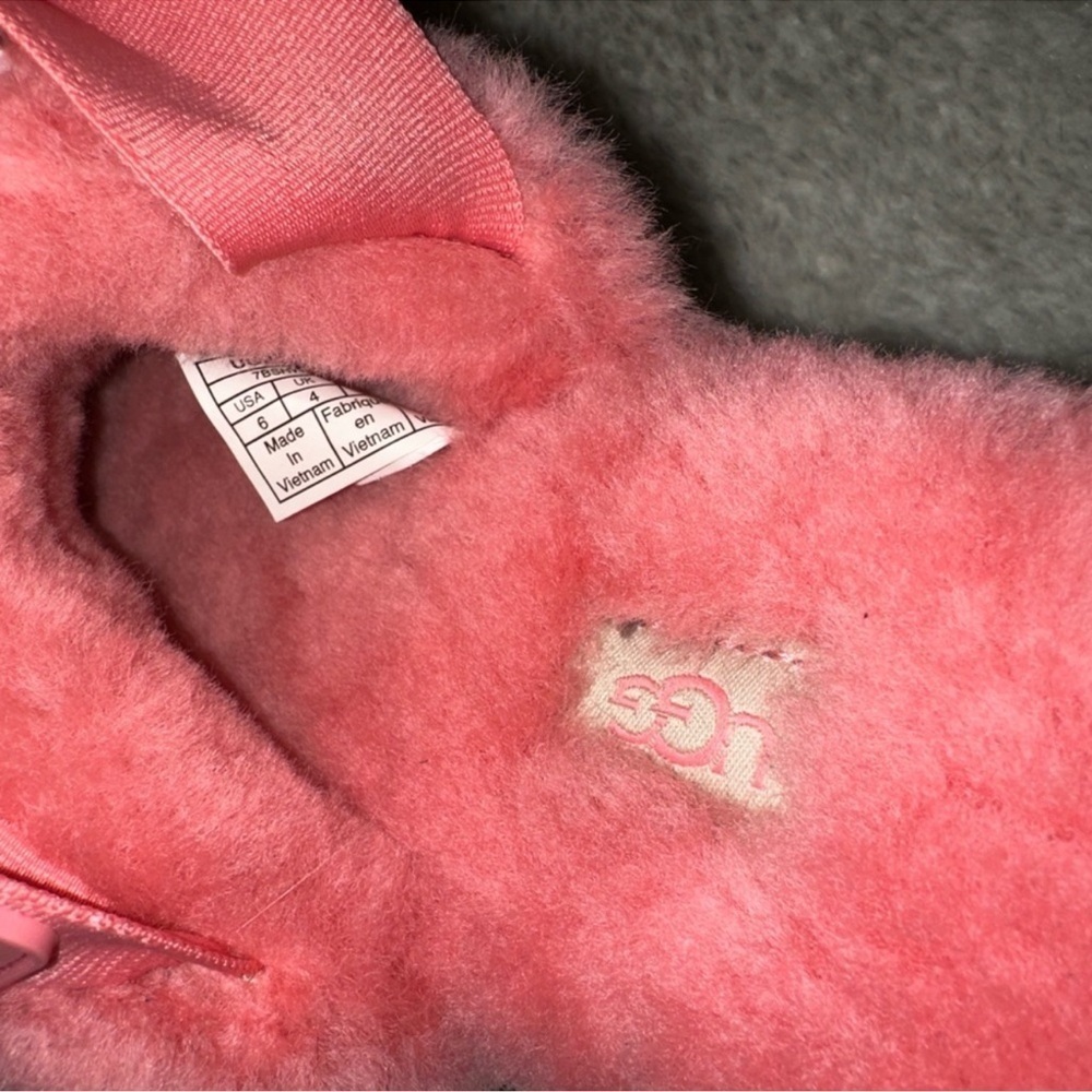 New UGG Women's Super Fluff Slipper Size 37 - Picture 3 of 5